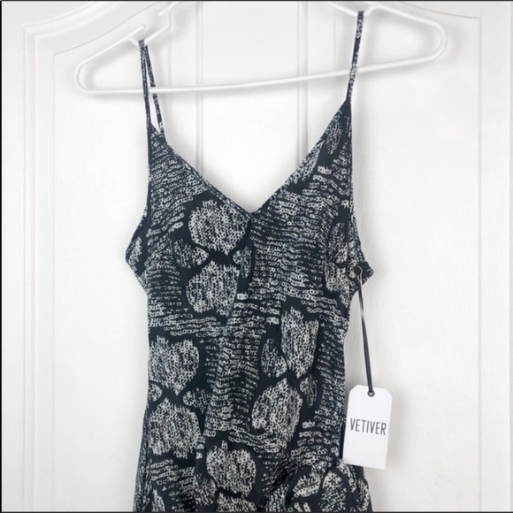 {SOLD} NWT NEW VETIVER Midi Black Pattern Dress V Neck 4 - Picture 8 of 12